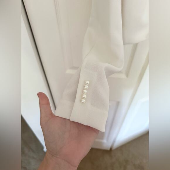 NWT BHLDN Zeta Erika Top Ivory White Long Sleeve Pearl Blouse Size 10 - Picture 5 of 9